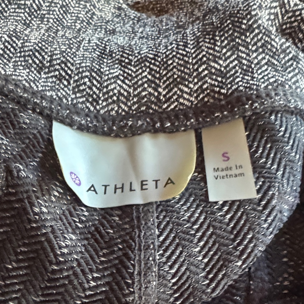 Athleta Charcoal and Silver Herringbone leggings women’s size small